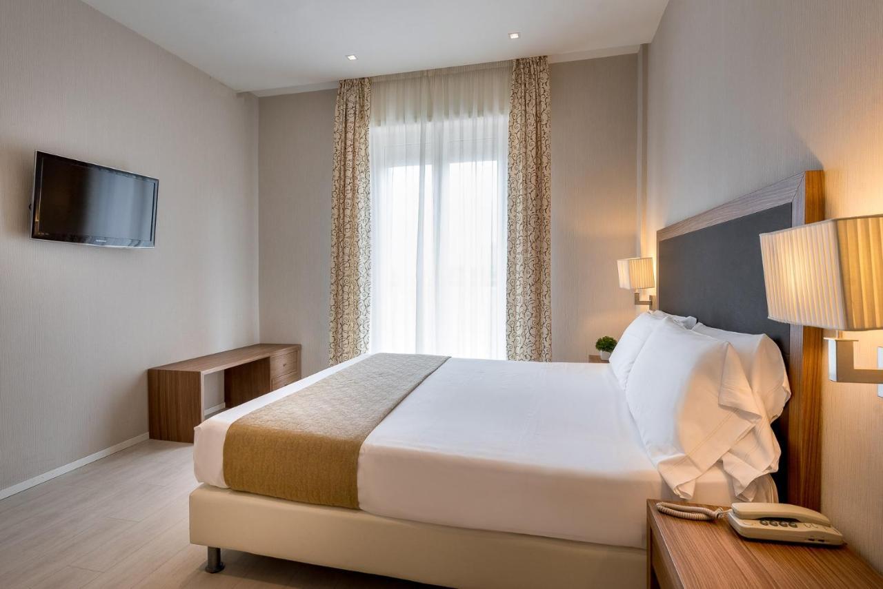 Hotel San Marco Cattolica Luaran gambar